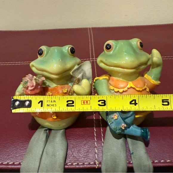 Vintage Frog Gardeners Shelf Sitter Figurines - Picture 9 of 9